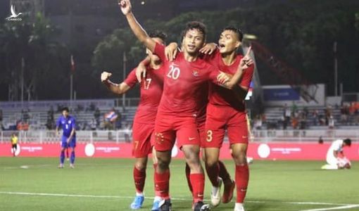 Indonesia đẩy Thái Lan xuống thứ 3, bám sát Việt Nam tại SEA Games 30