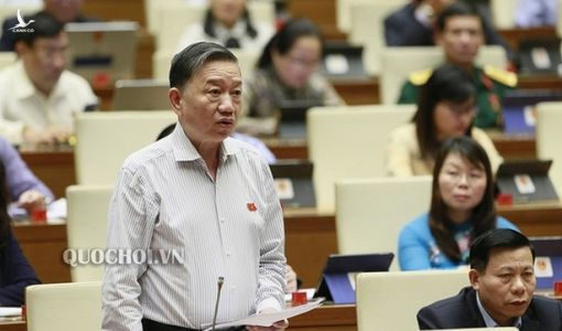 Hai Bộ trưởng Tô Lâm và Nguyễn Mạnh Hùng trả lời về phòng chống tội phạm mạng