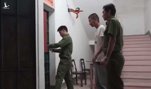 Vụ Hà Văn Thành bị Mỹ trục xuất – bài học nhãn tiền cho mấy kẻ phản động