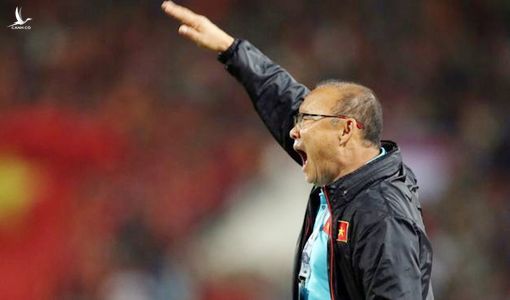 SEA Games 30: Chết hụt sống dai, Việt Nam ngược dòng loại Thái Lan