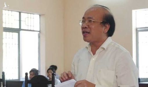Bộ trưởng Tư pháp thắng người khởi kiện