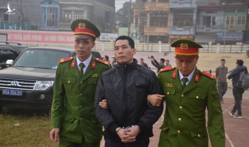 Xét xử vụ nữ sinh giao gà: Lường Văn Lả bật cười khi chủ toạ nhắc lại hành vi hiếp dâm