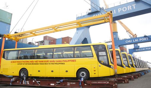 THACO xuất lô hàng xe bus thương hiệu Việt đầu tiên sang Philippines