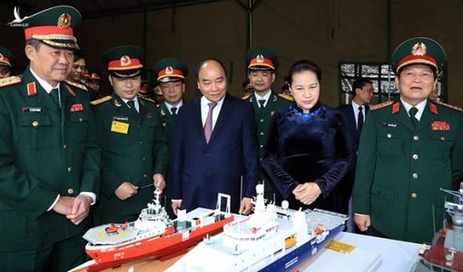 Quân đội nhân dân Việt Nam kiên quyết bảo vệ vững chắc chủ quyền lãnh thổ, biển, đảo thiêng liêng của Tổ quốc