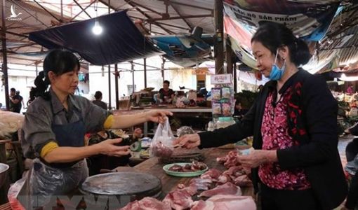 Xem xét giảm thuế và nhập khẩu thêm thịt lợn để bình ổn giá dịp Tết