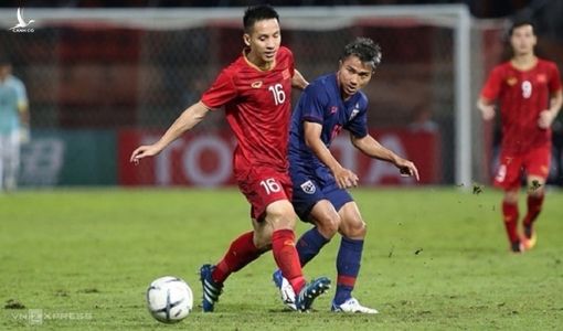 Chanathip: ‘Cầu thủ Việt Nam chơi quyết tâm vì thu nhập thấp’