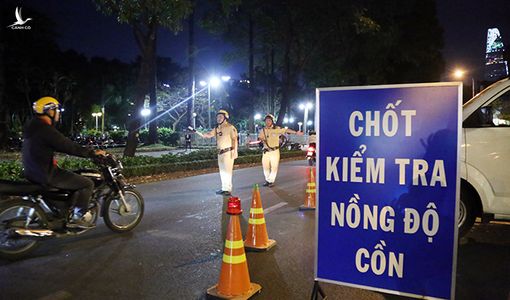 Có phải Quy định cứ lái xe có nồng độ cồn là phạt nặng đứng trên Luật? 