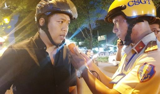 Phạt mức cao nhất nếu tài xế không kiểm tra nồng độ cồn