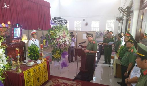 Thăng cấp, đề nghị phong liệt sĩ cán bộ công an hi sinh bảo vệ Tết