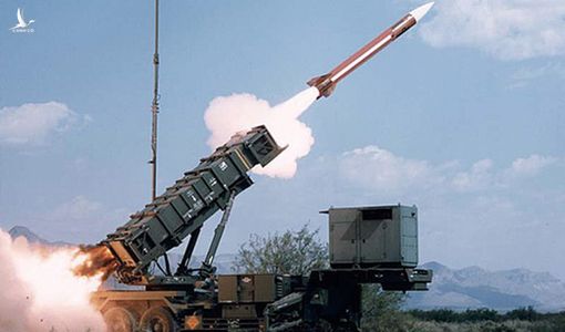 Đầu não của Mỹ ở Iraq bị tấn công: Tên lửa Patriot không kịp khai hỏa?