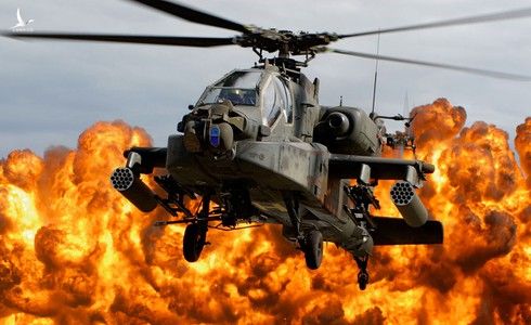 Mỹ điều trực thăng AH-64 Apache “dằn mặt” quân đội Nga ở Syria