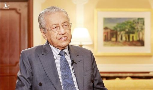 Thủ tướng 95 tuổi của Malaysia truyền ‘bí quyết trường thọ’