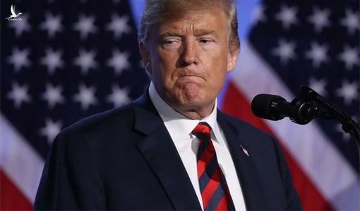 Ông Trump nhận tin bất lợi trước phiên tòa luận tội