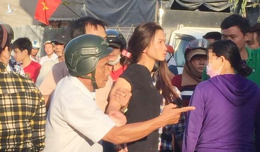 Dì nhẫn tâm tưới xăng đốt cháu chỉ vì 3,9 triệu