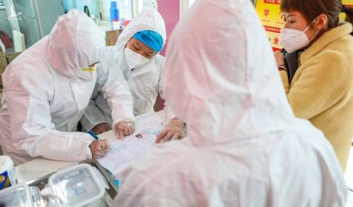 NÓNG: Đã tìm thấy một loại thuốc Trung Quốc kiềm chế virus corona