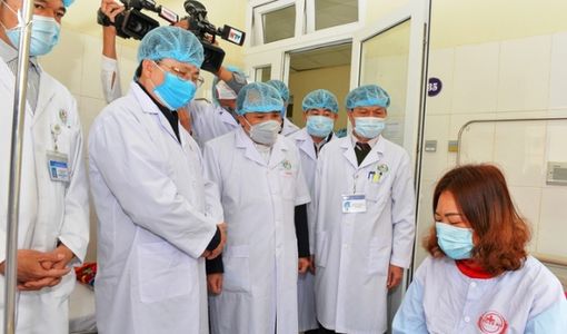 12 người cách ly ở Nghệ An âm tính với virus corona
