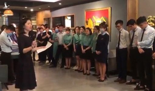 Bà chủ khách sạn đóng cửa vì dịch Covid-19: “Gào thét, đập đầu vào tường vì sốc”