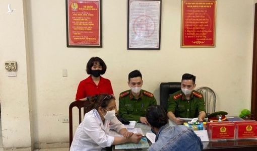 Trường hợp đầu tiên tại Hà Nội bị phạt vì không đeo khẩu trang
