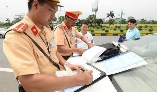 Sắp thí điểm nộp phạt vi phạm giao thông qua mạng