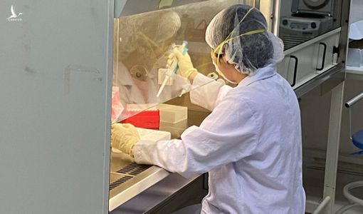 Hành khách trên chuyến bay VN0054 vào TP.HCM, đi Campuchia dương tính với Covid-19