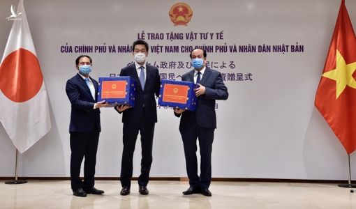 VN tặng 200.000 khẩu trang kháng khuẩn cho Mỹ và vật tư y tế trị giá 100.000 USD cho Nhật