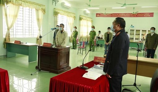 Lãnh 9 tháng tù vì tấn công lực lượng chống Covid-19 khi bị nhắc đeo khẩu trang