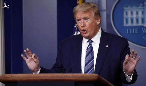 Ông Trump ký lệnh ngưng ‘một phần’ nhập cư vào Mỹ