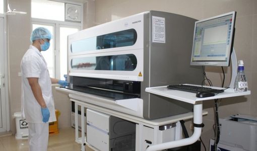 Bộ Công an chỉ đạo xem xét sai phạm việc mua máy xét nghiệm Covid-19