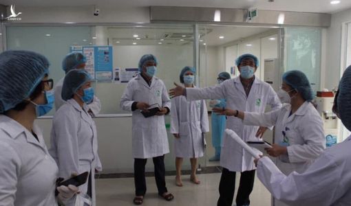 Vietnam Airlines miễn phí vé cho bác sỹ, y tá tham gia chống dịch Covid-19