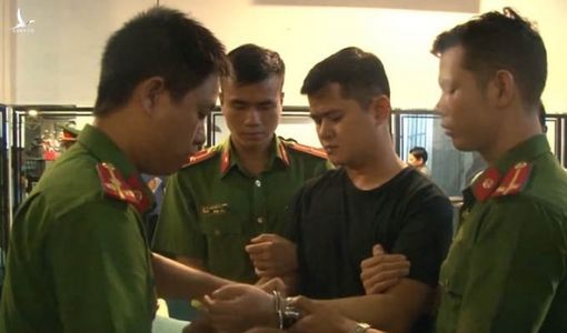 70 phút cực hình của nữ điều dưỡng trong phòng bác sĩ biến thái