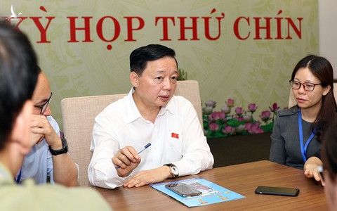 Bộ trưởng Trần Hồng Hà: “Ai thấy người nước ngoài sở hữu đất thì báo tôi, tôi sẽ xử lý”