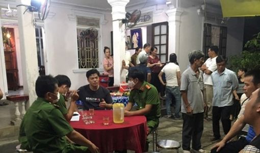 Công an vào cuộc vụ thi thể ‘bỏ trong cốp ô tô chở về gia đình’