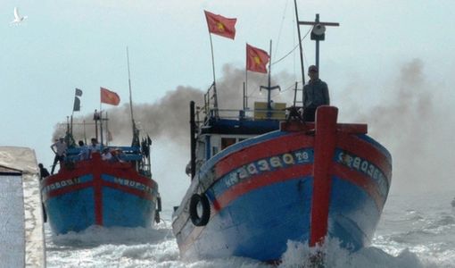 Phản đối lệnh cấm đánh bắt cá trên Biển Đông của Trung Quốc