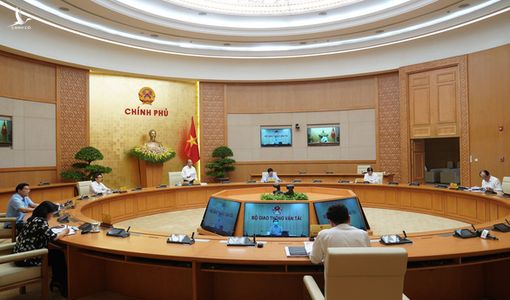 Chính phủ ra nghị quyết, trong đó có việc ‘theo dõi sát tình hình Biển Đông’