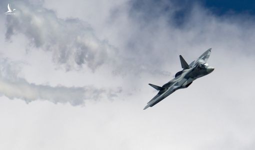Su-57 Nga thản nhiên bay qua 6 căn cứ Mỹ ở Iraq và Syria: Washington “vuốt mặt không kịp”
