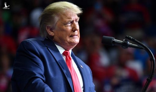 Hai điểm nóng châu Á thử thách ông Trump