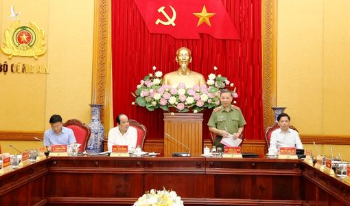 Xây dựng Luật Đảm bảo trật tự an toàn giao thông đường bộ đạt yêu cầu đề ra