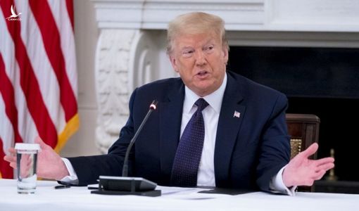 Ông Trump tuyên bố không cắt ngân sách hay giải tán cảnh sát