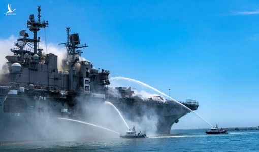 Cháy tàu đổ bộ, Hải quân Mỹ khó triển khai đội hình Thái Bình Dương?
