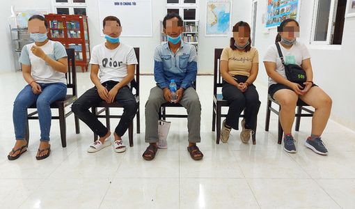 Bắt giữ 11 người nhập cảnh trái phép từ Campuchia về Việt Nam
