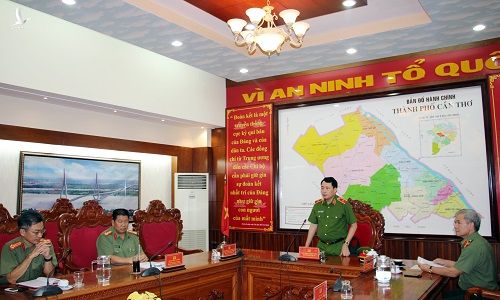 Tăng cường công tác nắm tình hình, phát hiện, ngăn chặn mọi âm mưu, hoạt động chống phá của các thế lực thù địch
