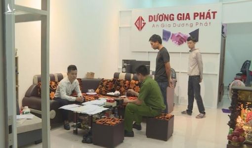 Bắt 2 nhóm thanh niên cho vay lãi cắt cổ 480%/năm