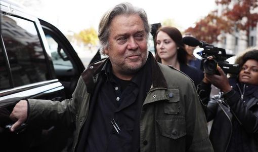 Cựu cố vấn của Tổng thống Donald Trump bị bắt