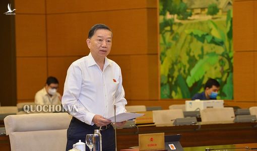 Bộ Công an đề nghị Quốc hội sớm bỏ Sổ hộ khẩu, Sổ tạm trú