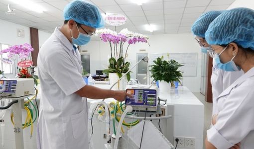 Cần Thơ tiếp nhận 50 máy thở chống dịch Covid-19