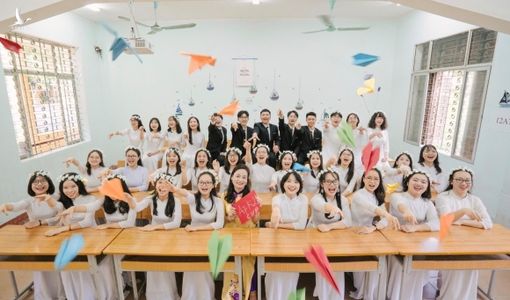 ‘Lớp học 300 triệu’ có 22 điểm 10 trong kỳ thi tốt nghiệp