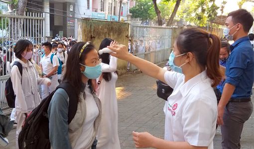 Bộ GD-ĐT không có thẩm quyền tước đi quyền “được thi” của học sinh