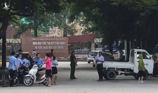 Nổ bình khí trong nhà máy khiến một người chết