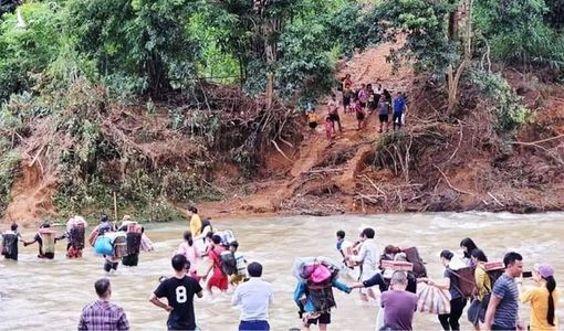 Tình người trong hoạn nạn