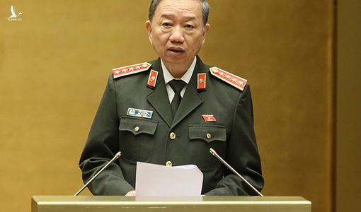 Bộ trưởng Tô Lâm biểu dương sự dũng cảm hy sinh của hai đồng chí Công an